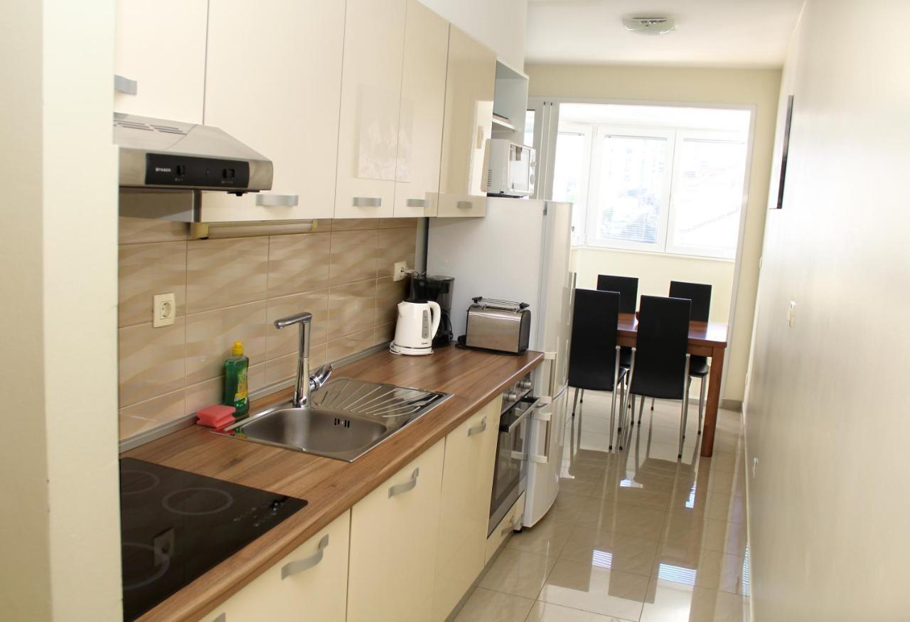Apartma Mel *